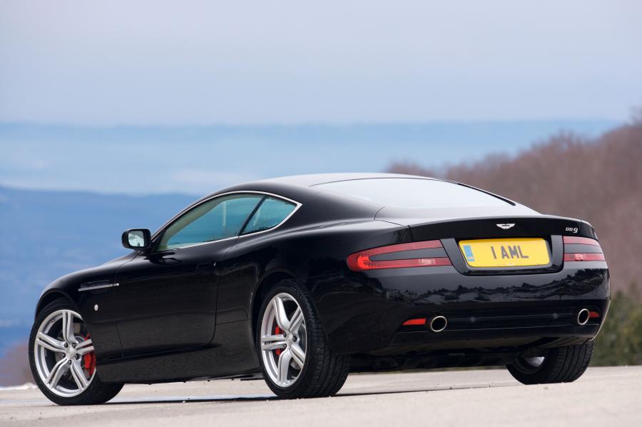  Aston Martin DB9 Sports Pack 2006 года  (UK) (фото 17 из 31)